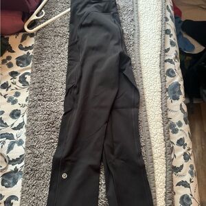 Lululemon Athletica Black Leggings 23 inch compression with pockets
